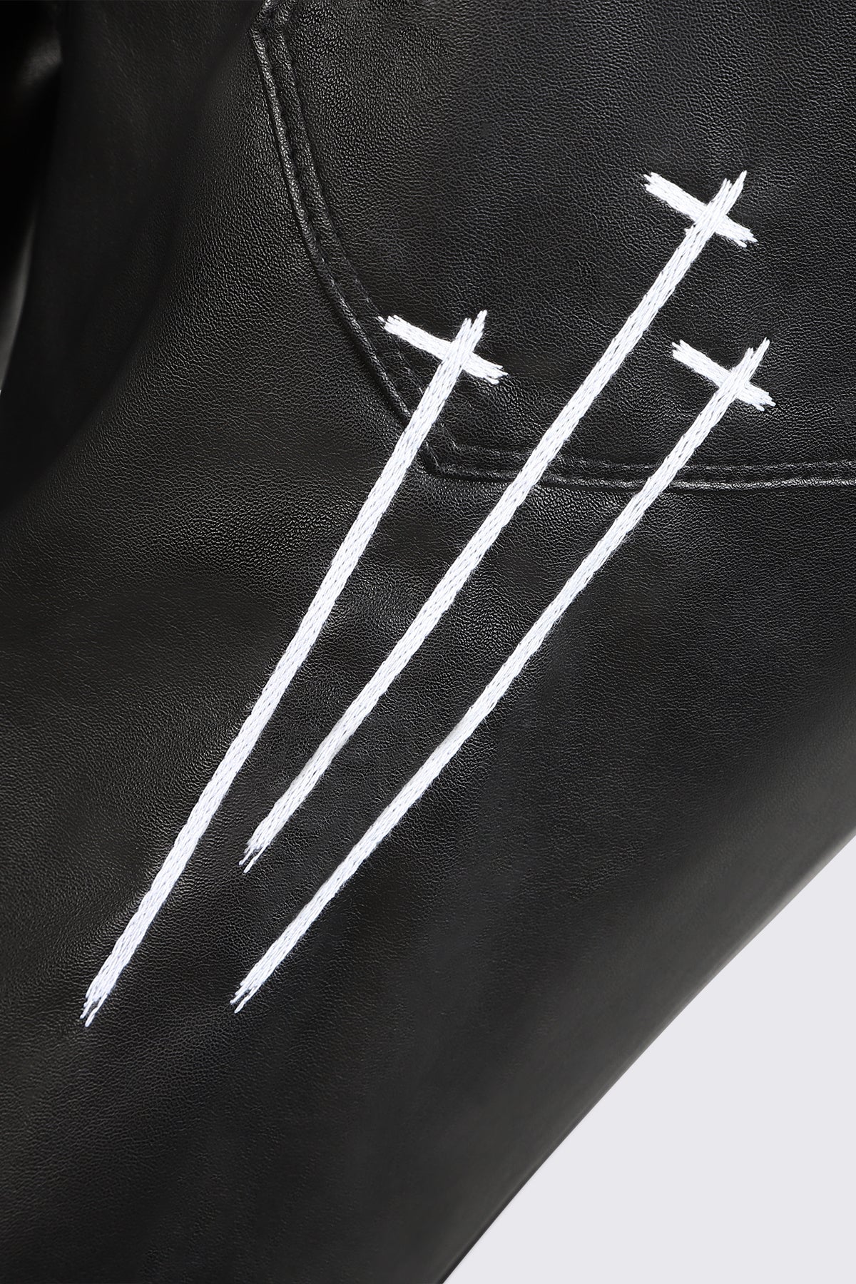 BRYANT FAUX LEATHER SKINNY PANT | LATIN TRIPLE CROSS II - Image 5