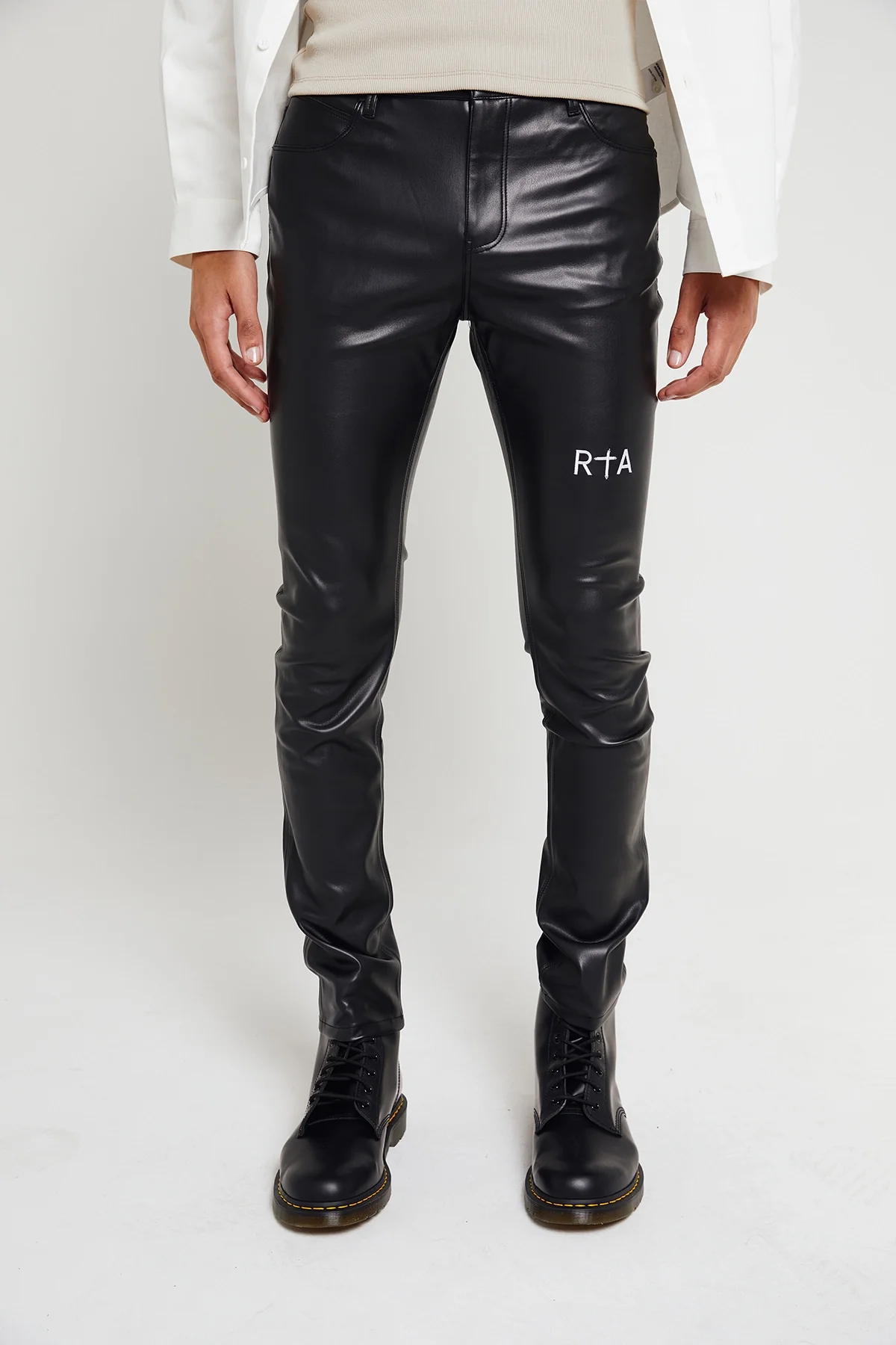 BRYANT FAUX LEATHER SKINNY PANT | LATIN TRIPLE CROSS II - Image 7