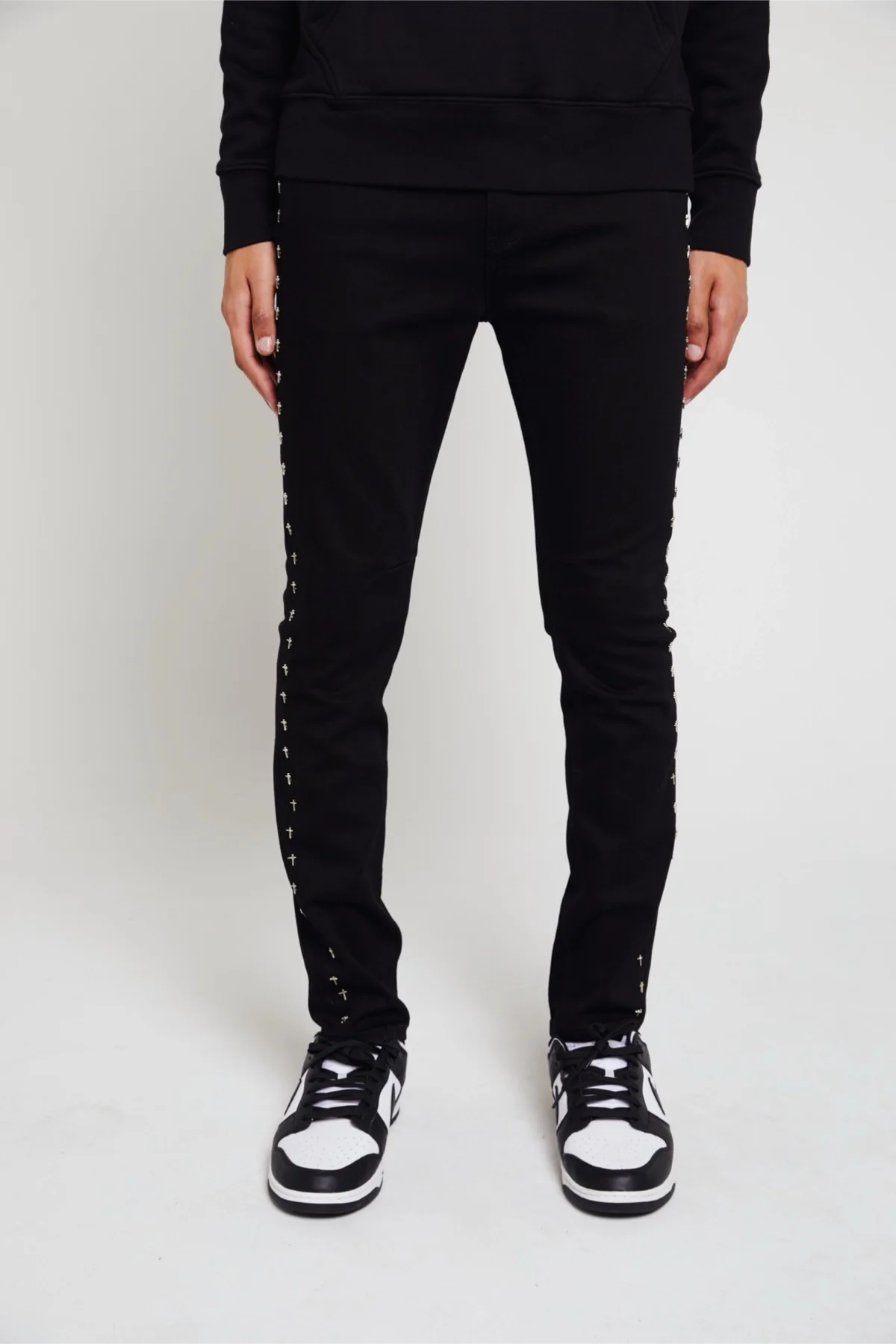 BRYANT SKINNY JEAN | STUDDED BLACK CROSS - Image 3