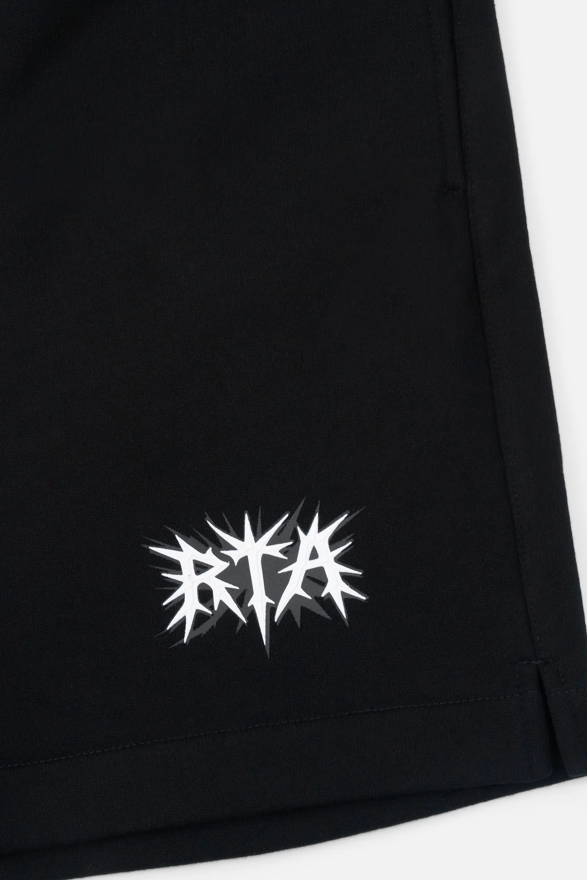 CLYDE SHORT | BLACK SPIKE RTA - Image 4