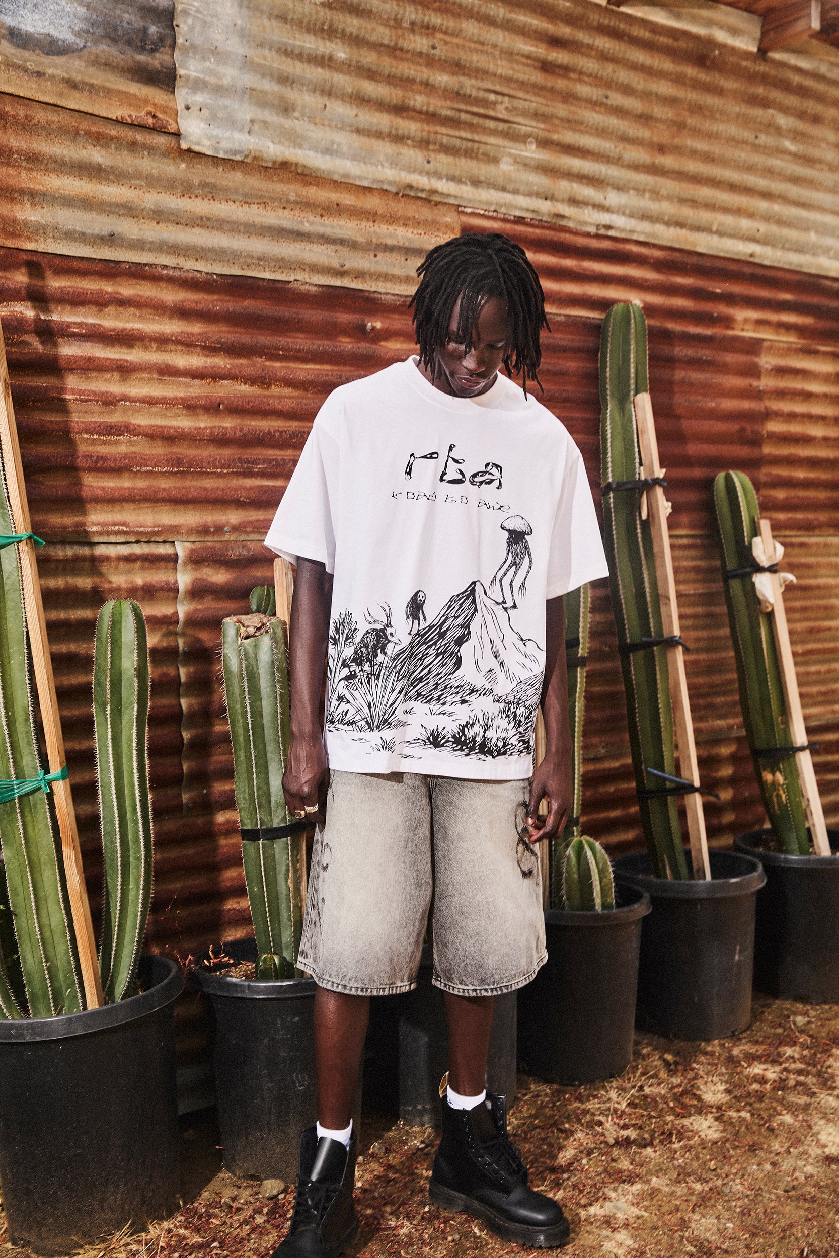 COLIN OVERSIZED SHORT SLEEVE TEE | WHITE CREATURE SCENERY