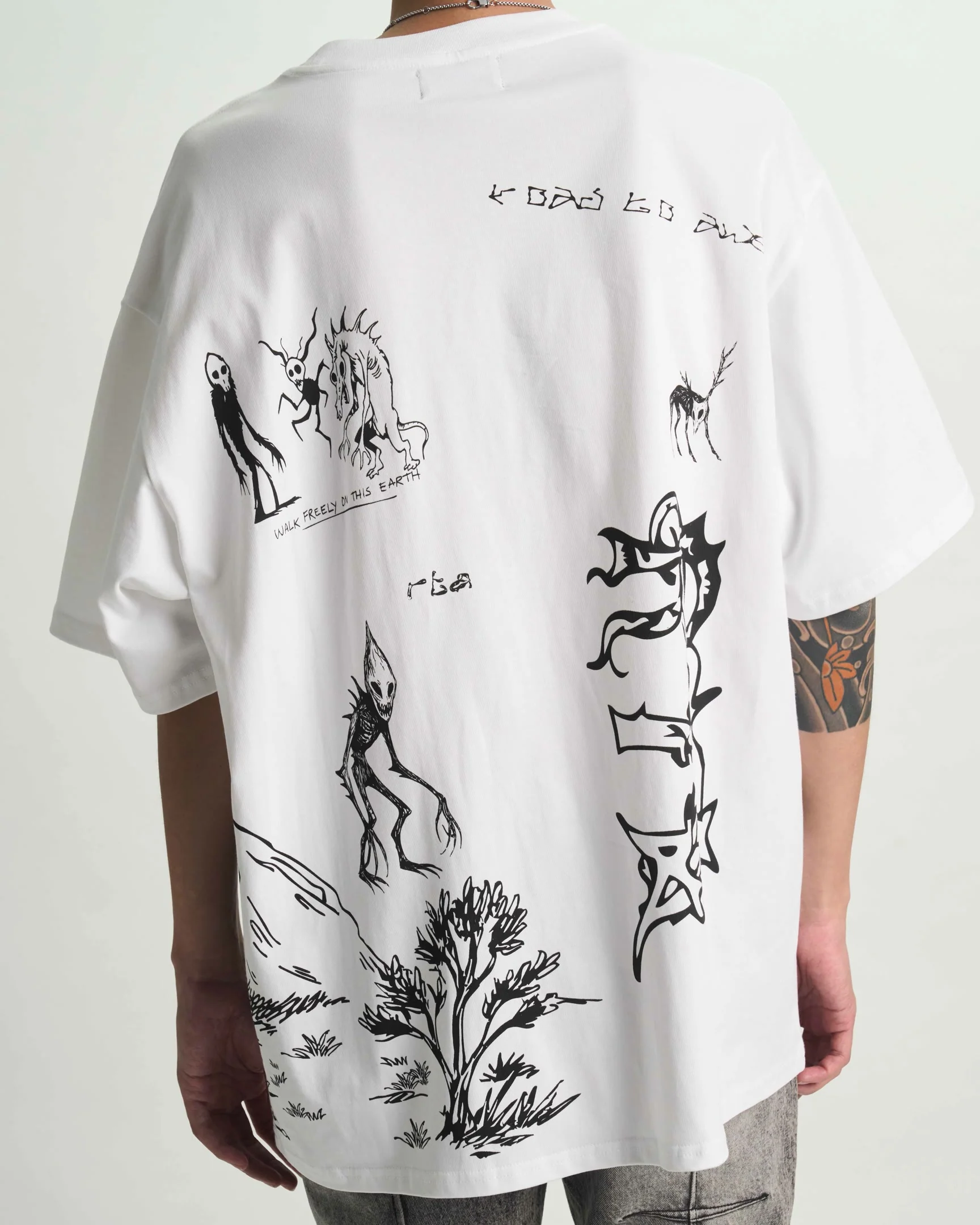 COLIN OVERSIZED SHORT SLEEVE TEE | WHITE CREATURE SCENERY - Image 7