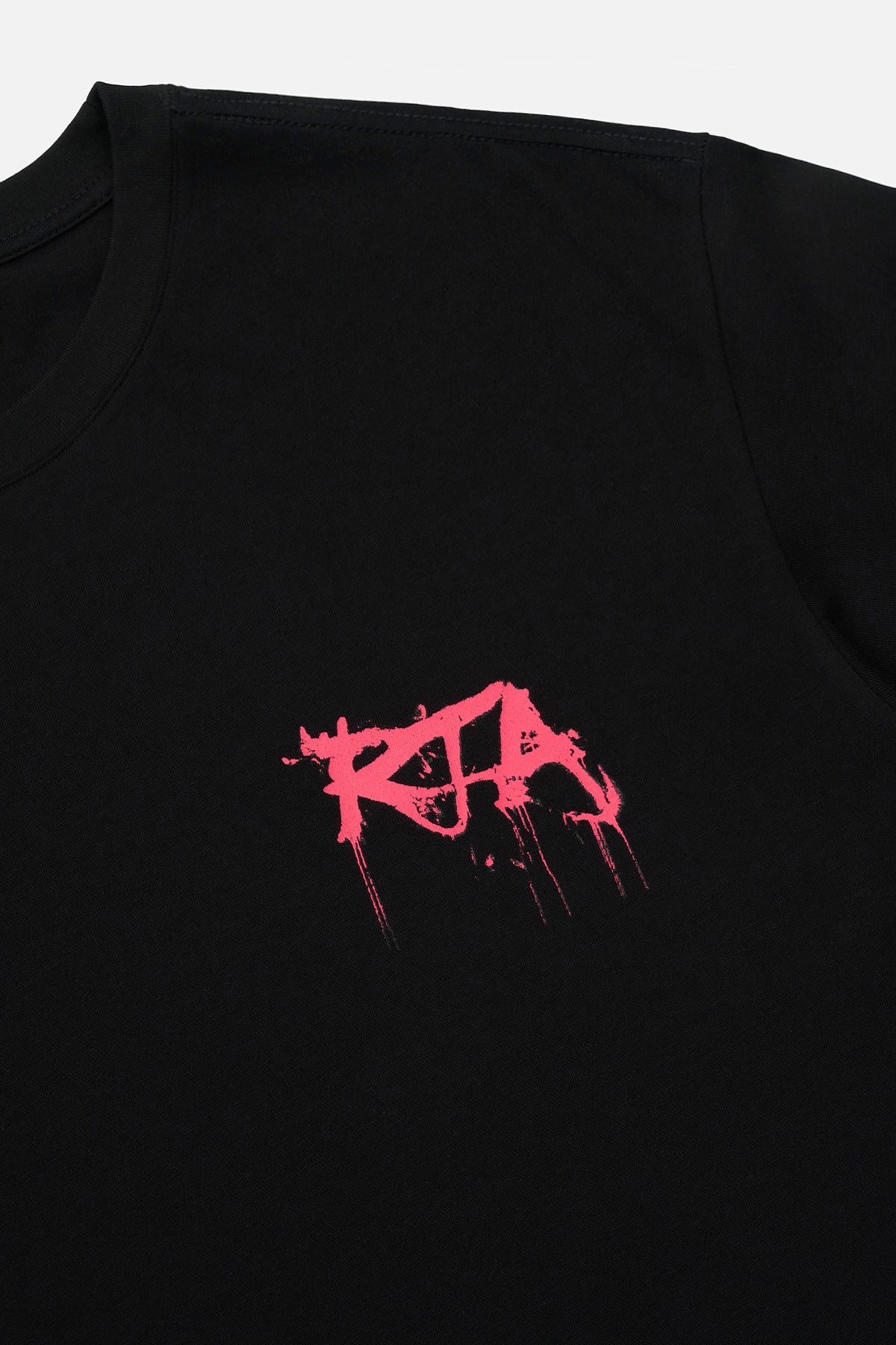 COLIN OVERSIZED SHORT SLEEVE TEE | BLACK GRAFFITI PINK - Image 3