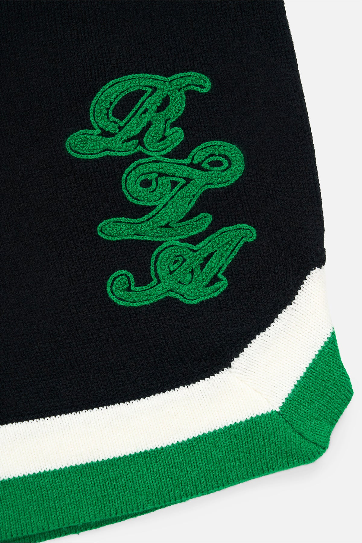 ELIAS SHORT | BLACK GREEN LOGO - Image 3