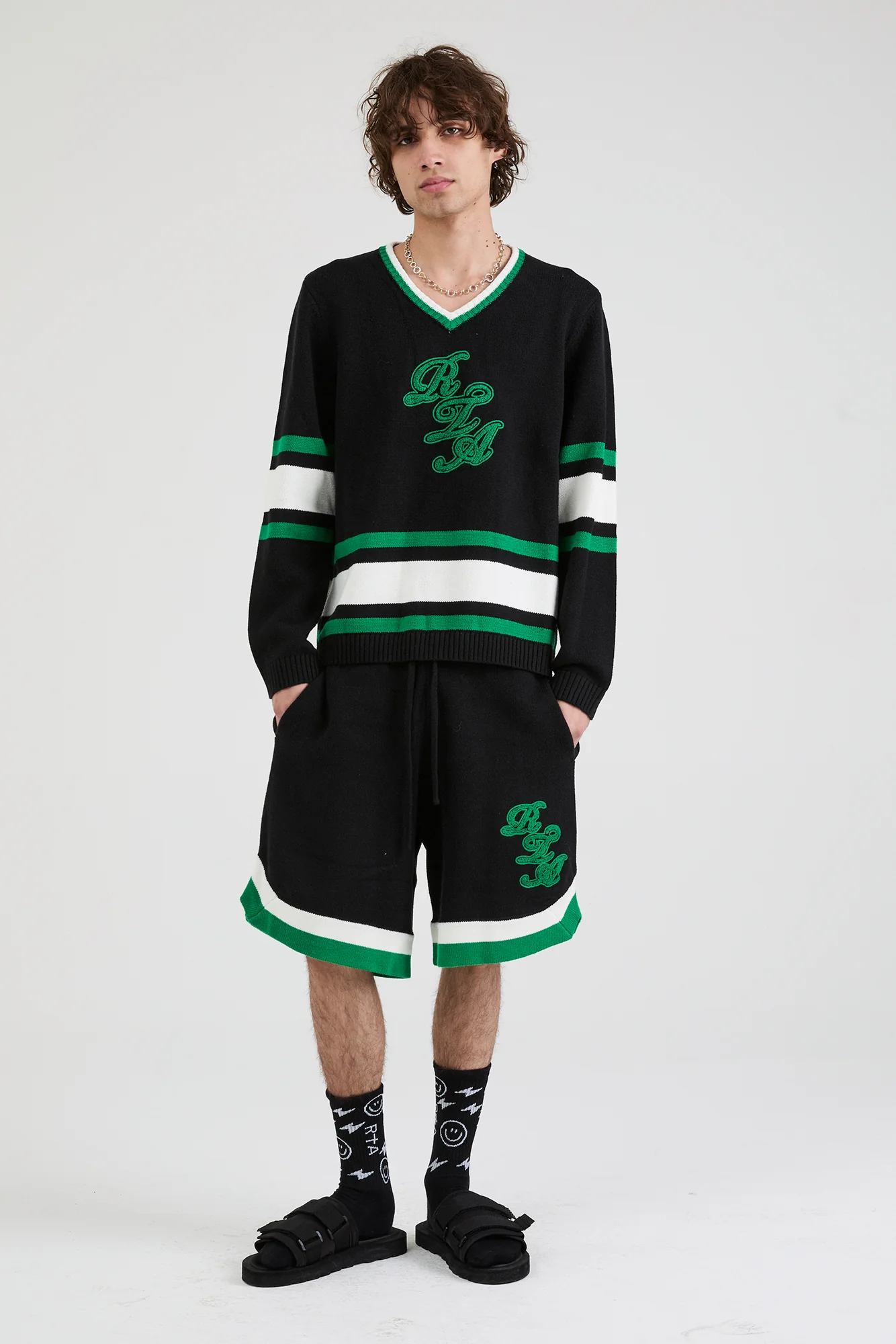 ELIAS SHORT | BLACK GREEN LOGO - Image 6