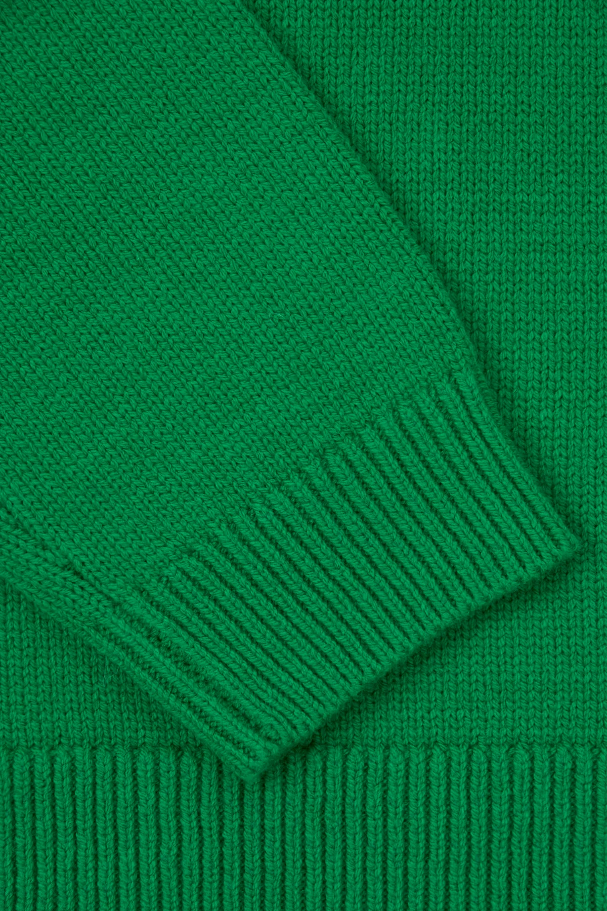 ETHAN SWEATER | GREEN SCRIPT LOGO - Image 9