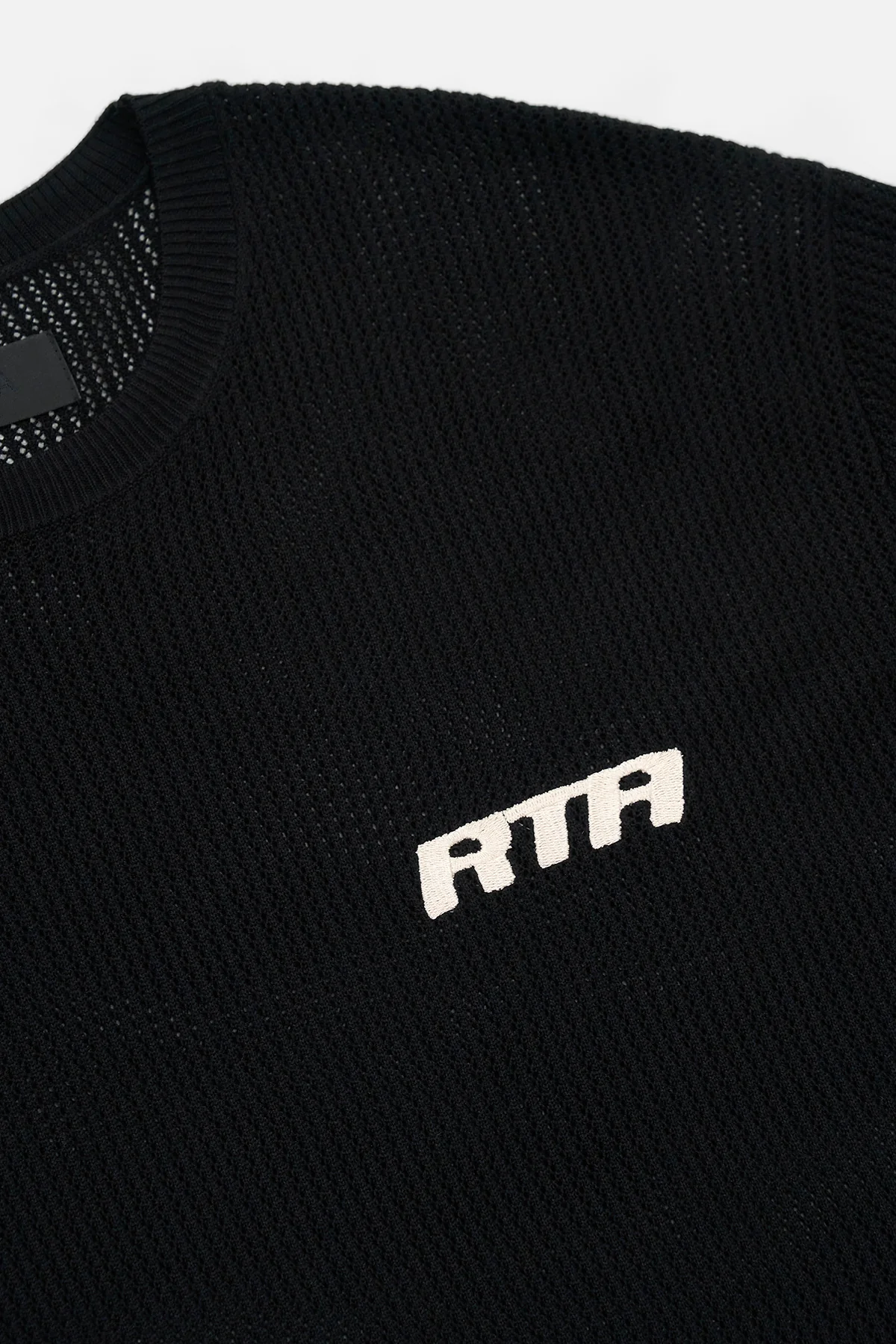 IAN CROCHET SHORT SLEEVE TEE | BLACK HONEYCOMB - Image 4