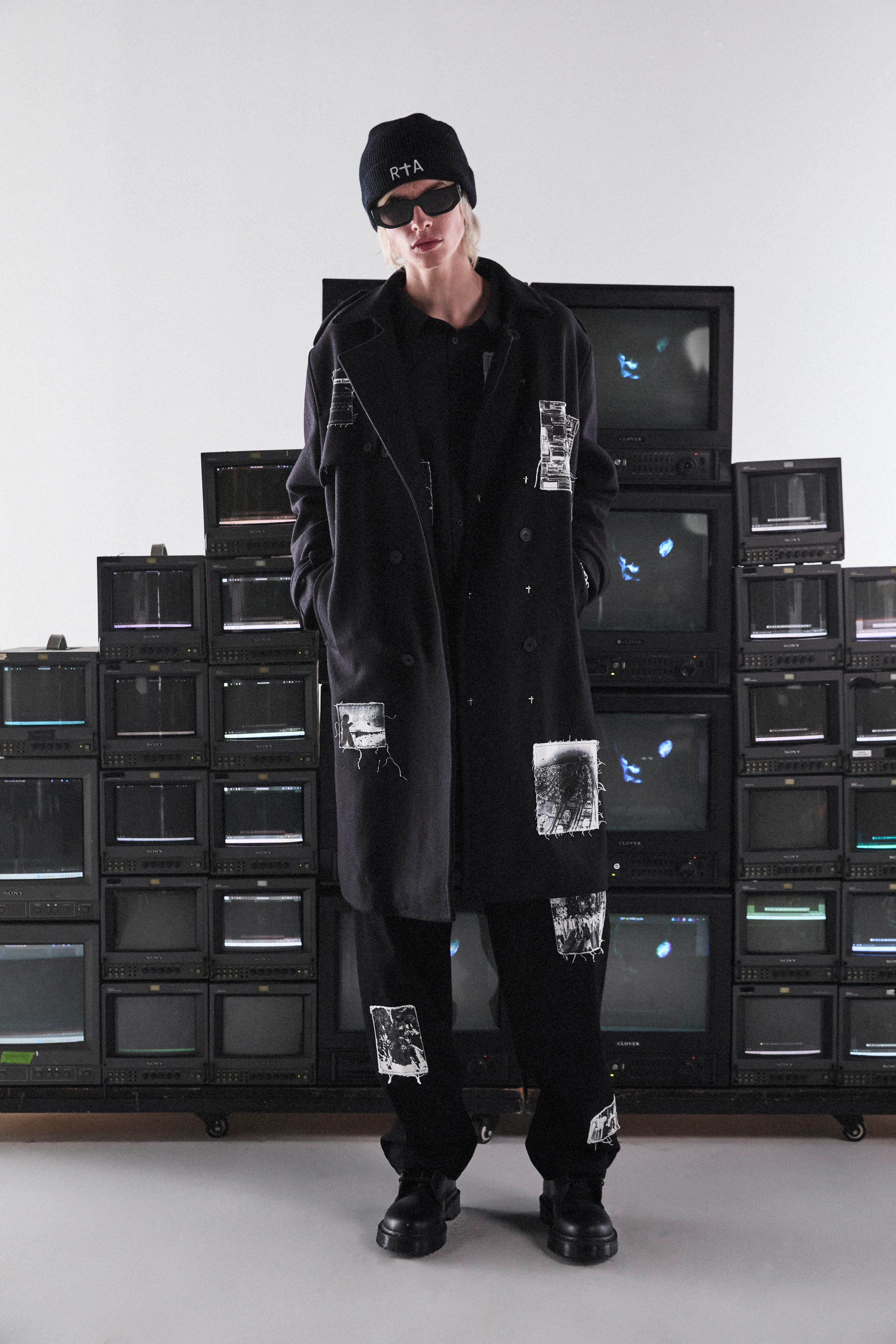 JULIAN WOOL TRENCH COAT | BLACK VINTAGE PATCH