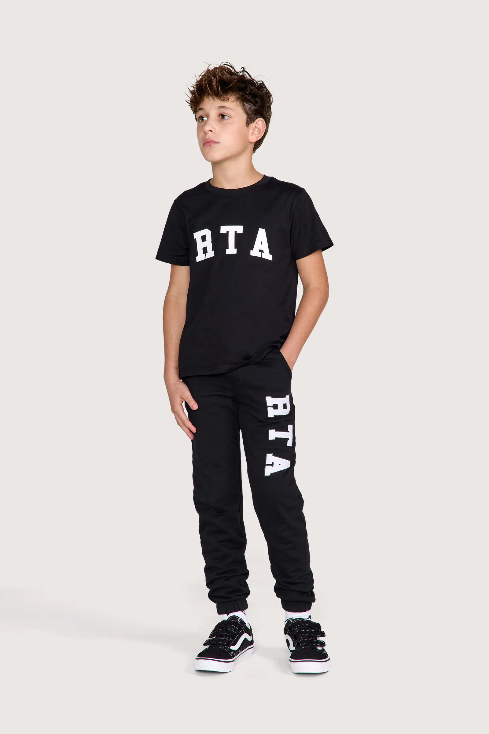 KIDS EWAN SWEATPANT | BLACK COLLEGIATE - Image 4