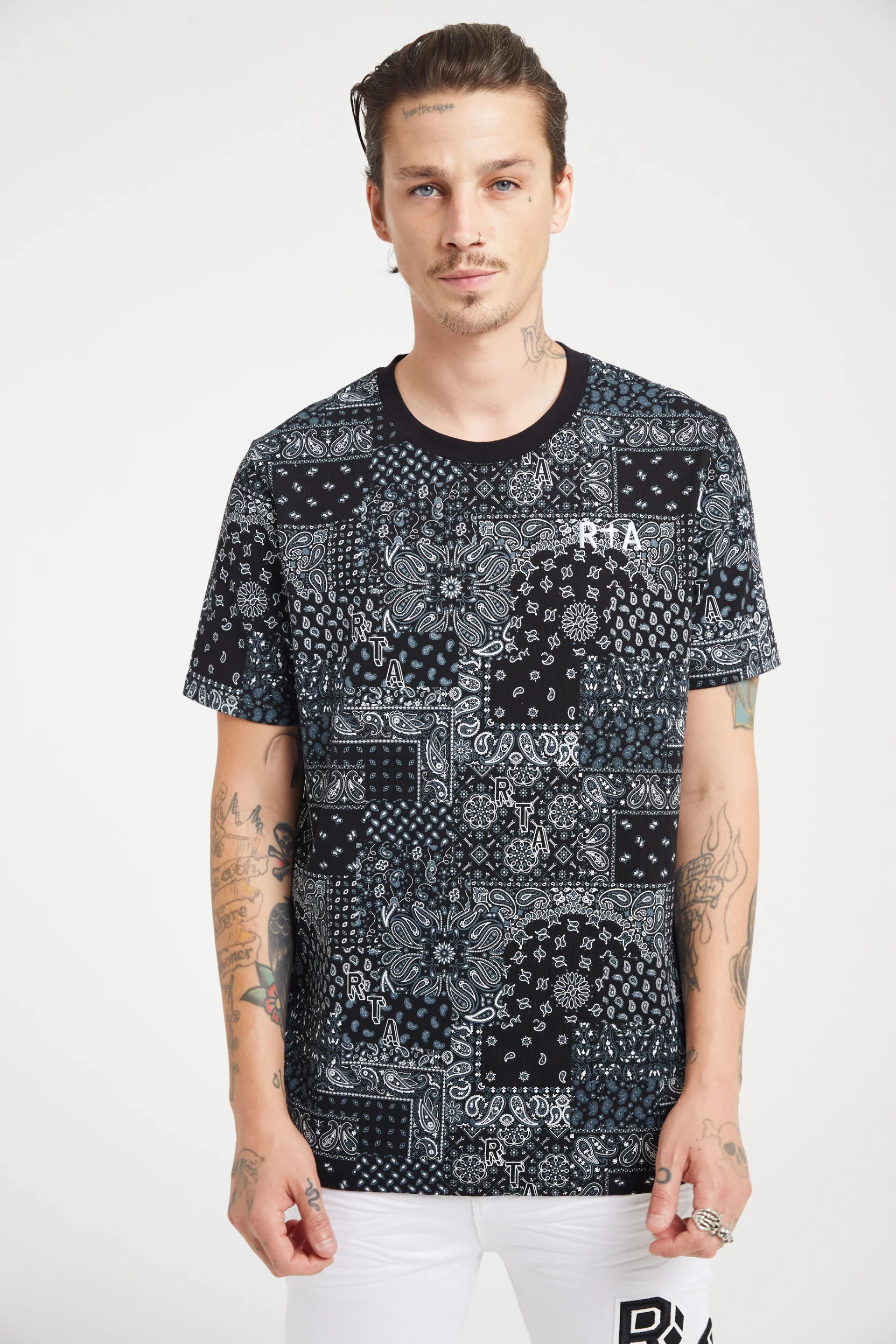 LIAM GRAPHIC TEE | BLACK RTA BANDANA - Image 4