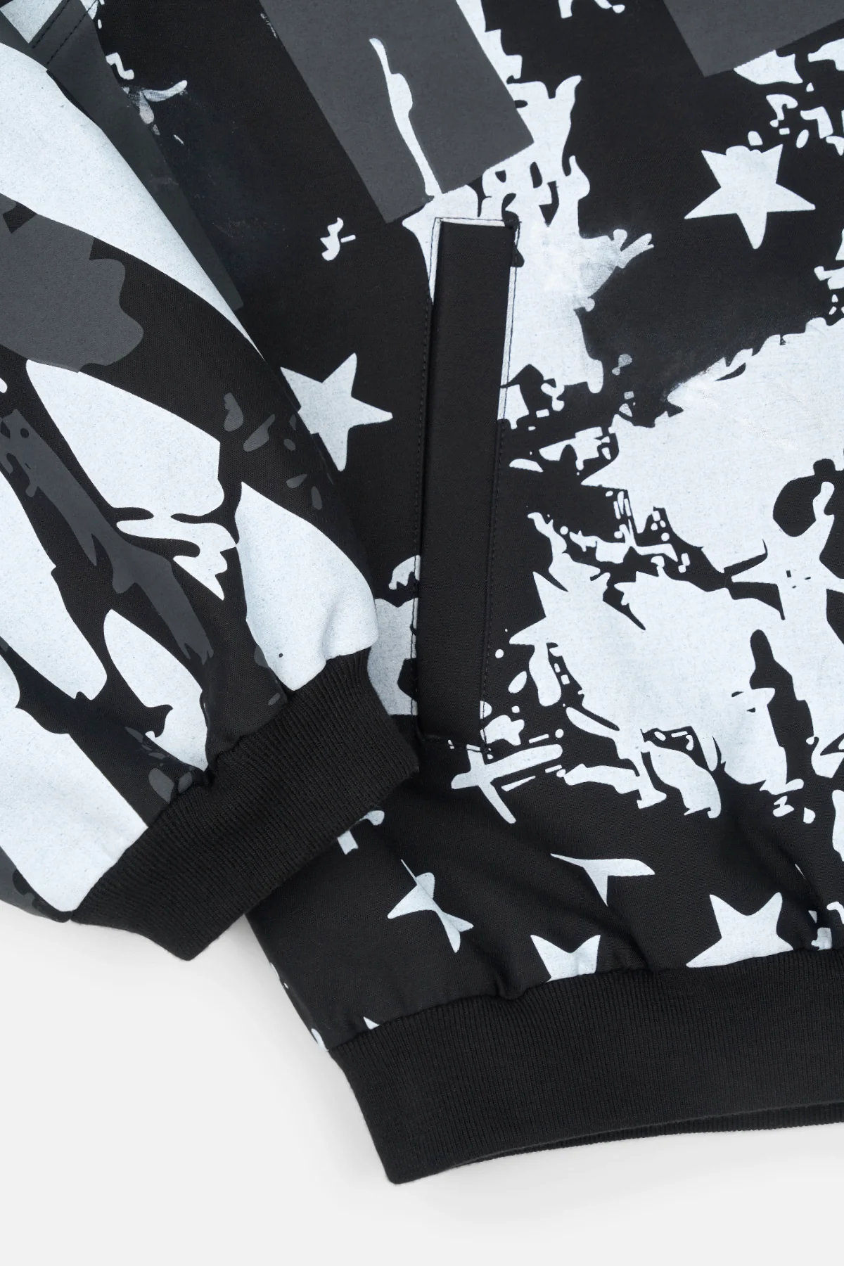 LIO BOMBER JACKET | BLACK RTA FLAG - Image 4