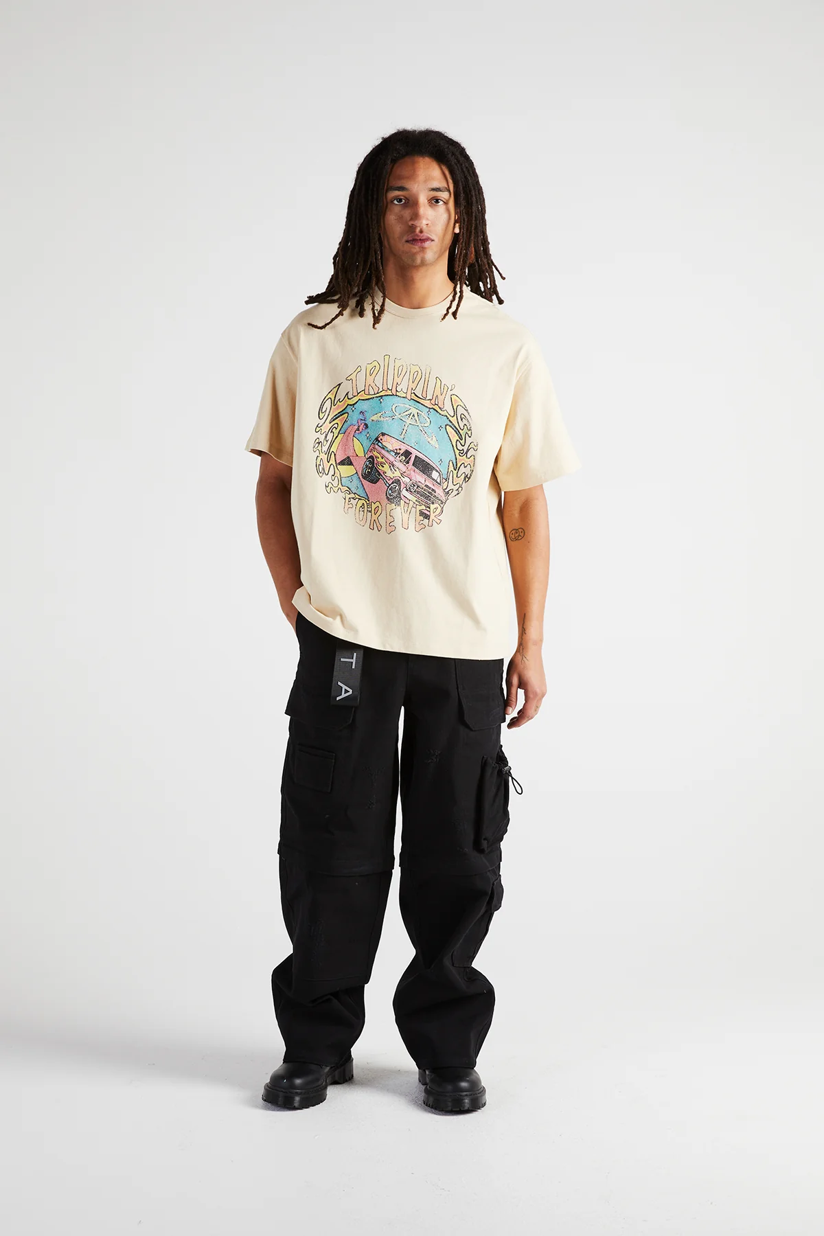 OVERSIZED TEE | TRIPPING FOREVER - Image 5