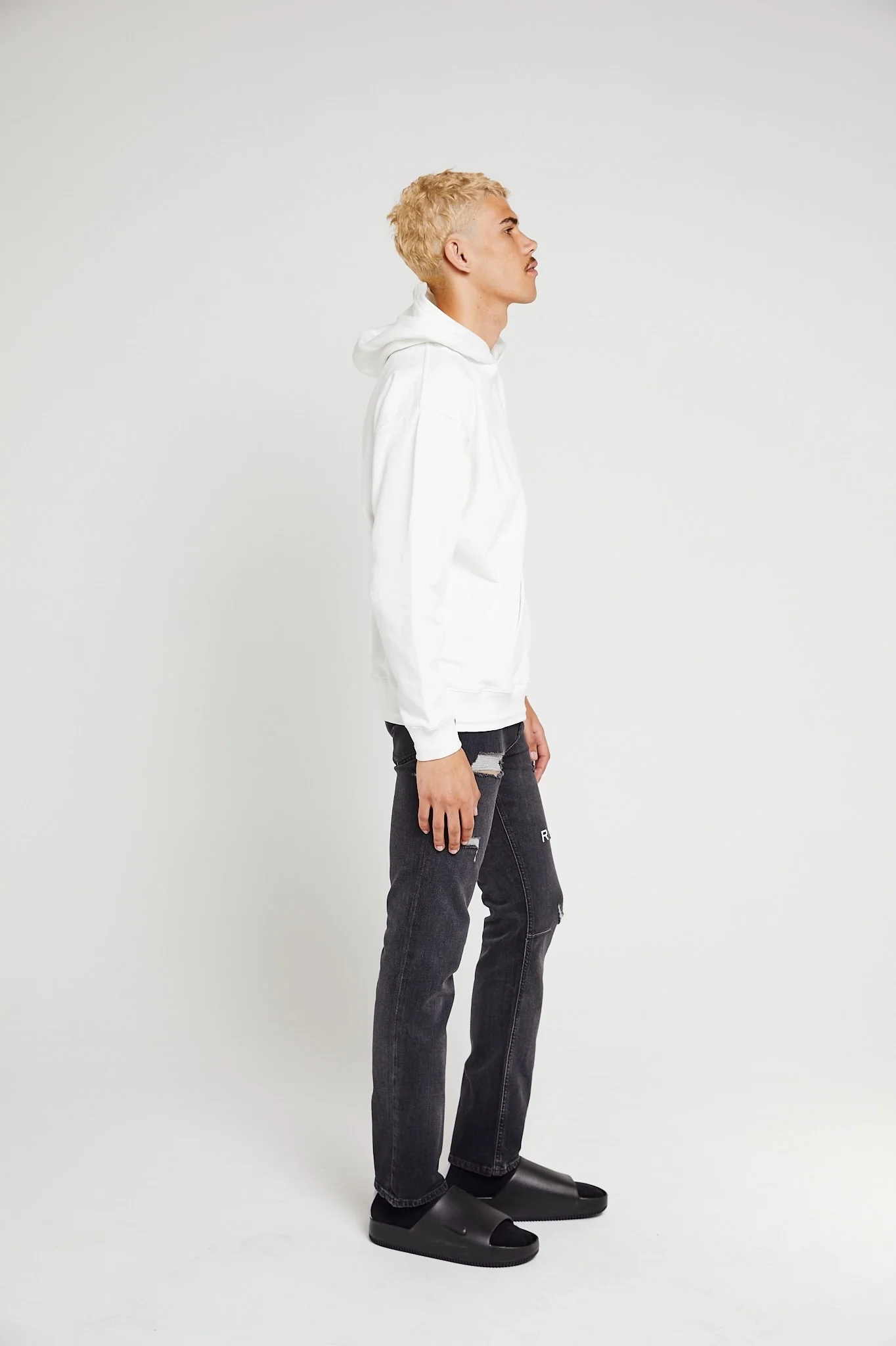 PHOTO POCKET HOODIE - Image 4