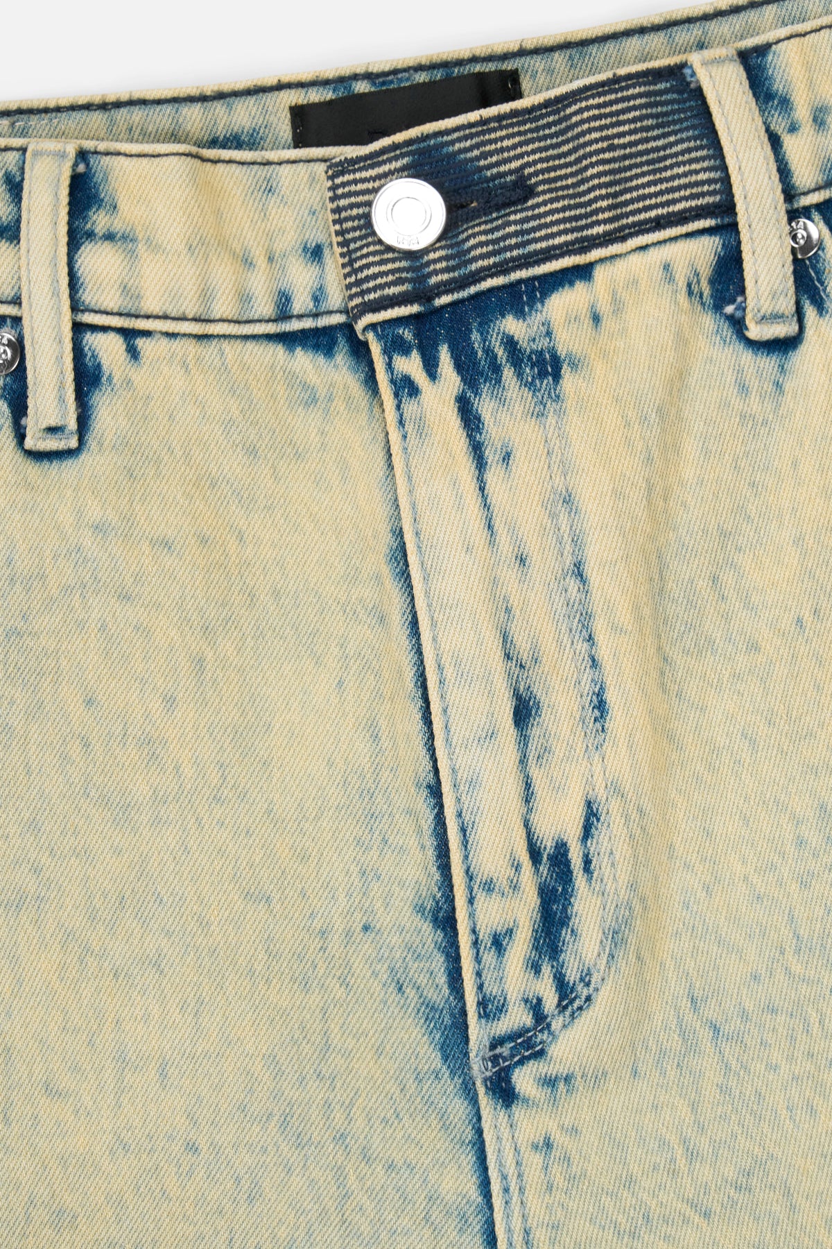 RICARDO JEAN | MOONSTONE - Image 6