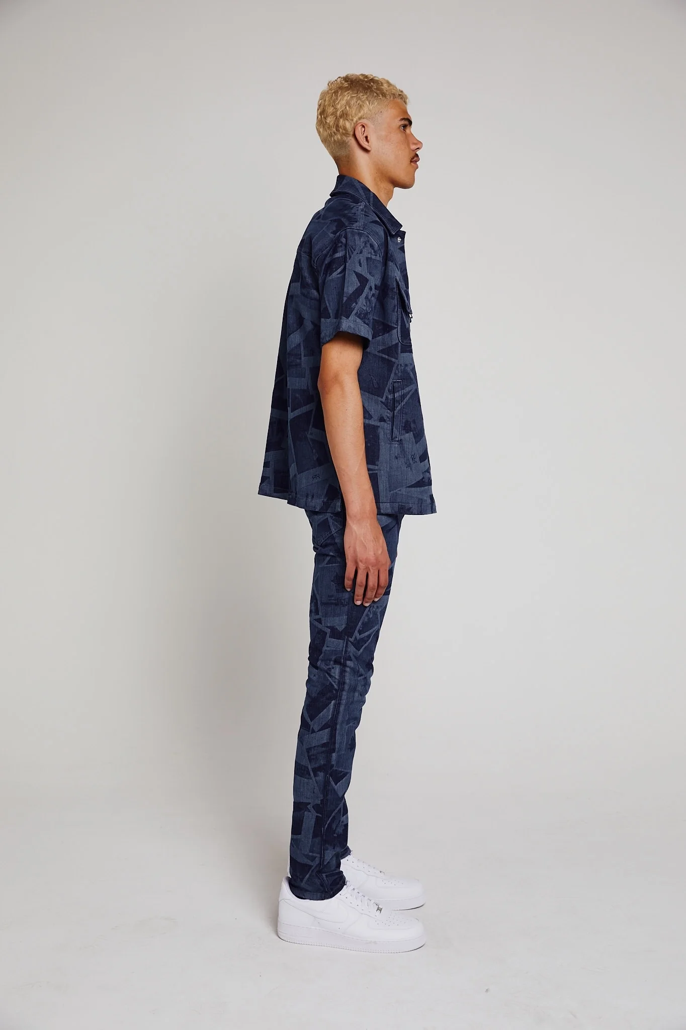 SHORT SLEEVE CHEST POCKET SHIRT | INDIGO PHOTO COLLAGE - Image 4
