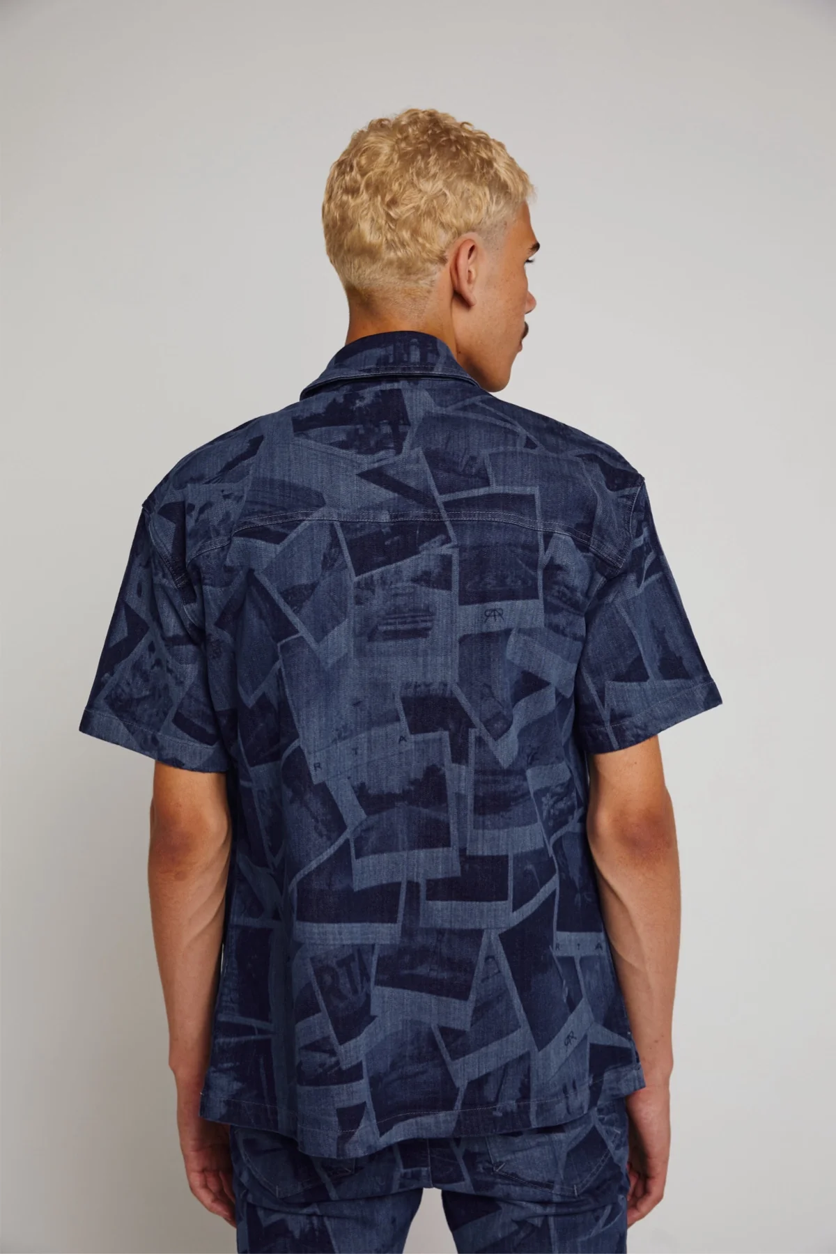 SHORT SLEEVE CHEST POCKET SHIRT | INDIGO PHOTO COLLAGE - Image 6