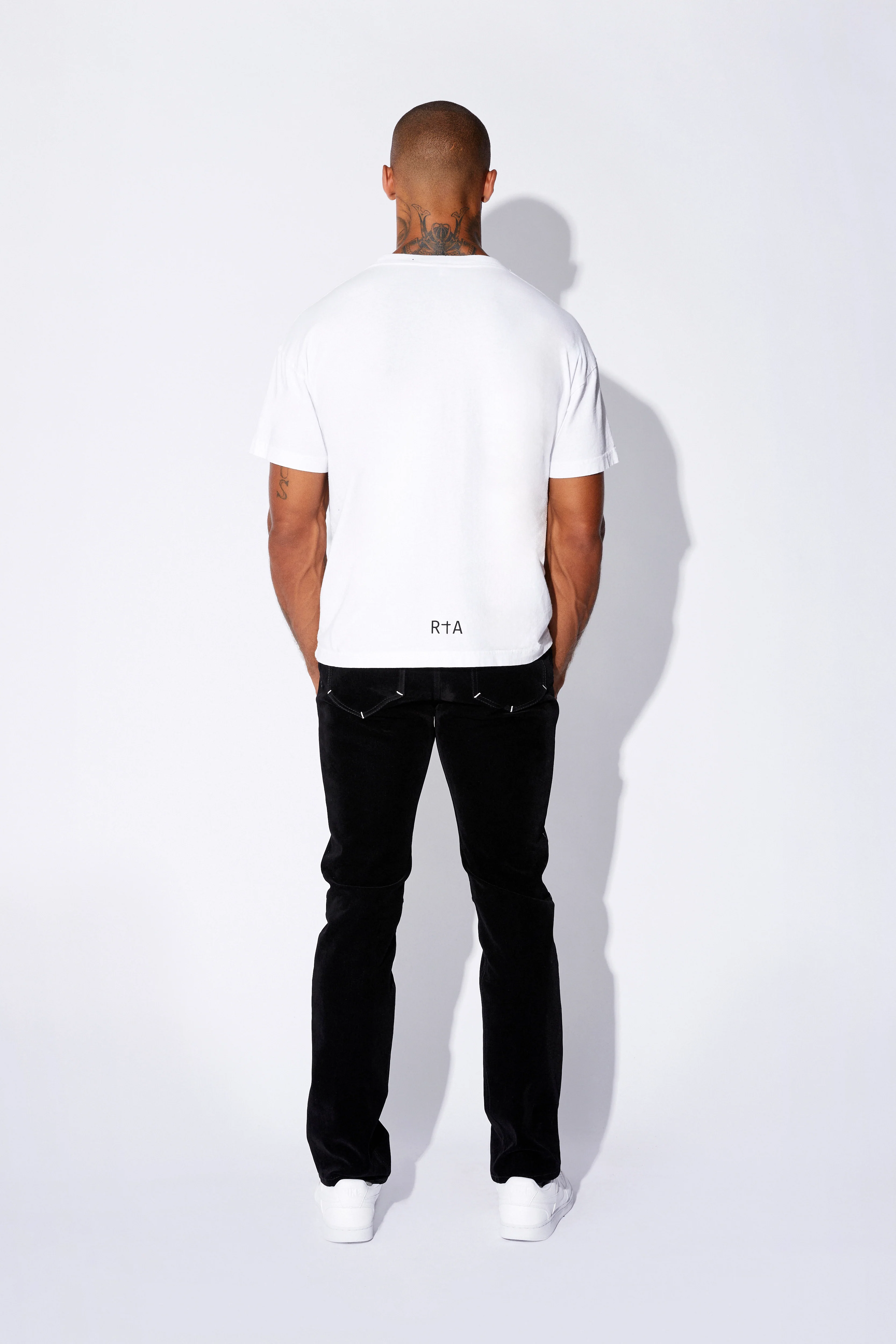COLIN SHORT SLEEVE TEE | WHITE OLD ENGLISH - Image 4